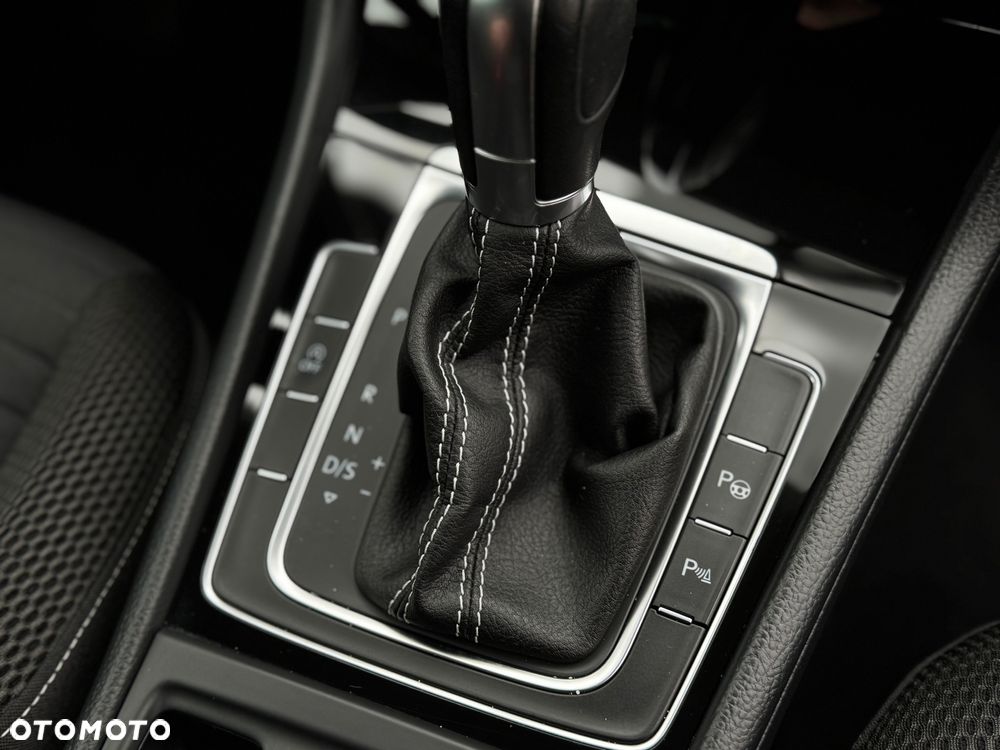 Volkswagen Golf 1.4 TSI BlueMotion Technology DSG Cup - 12