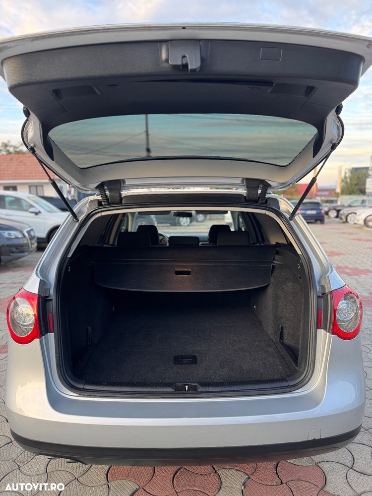 Volkswagen Passat 1.9 TDI Comfortline - 14