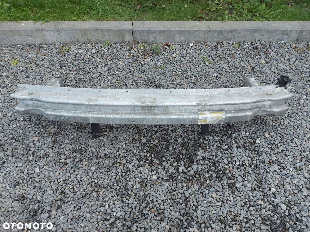 AUDI A4 B6 2,5TDI BELKA POD ZDERZAK TYŁ - 2