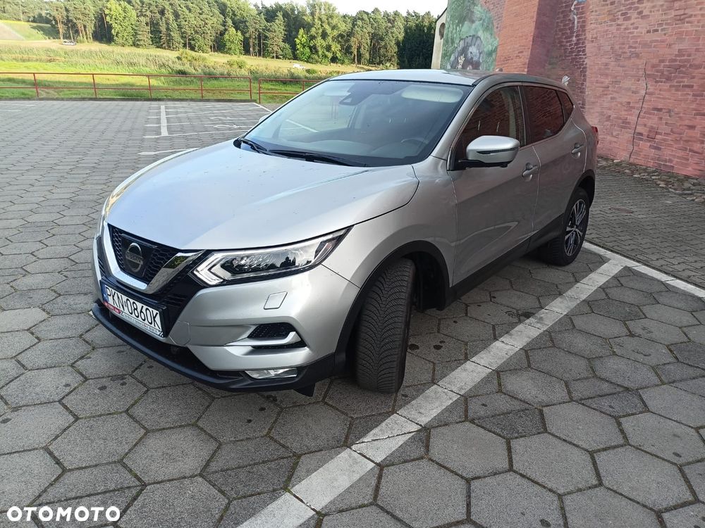 Nissan Qashqai 1.2 DIG-T N-Connecta Xtronic EU6 - 2
