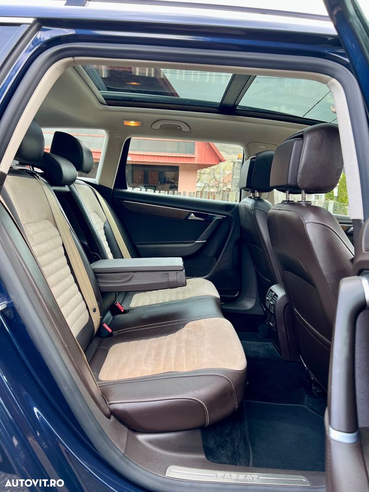 Volkswagen Passat Variant 1.8 TSI DSG Highline - 23