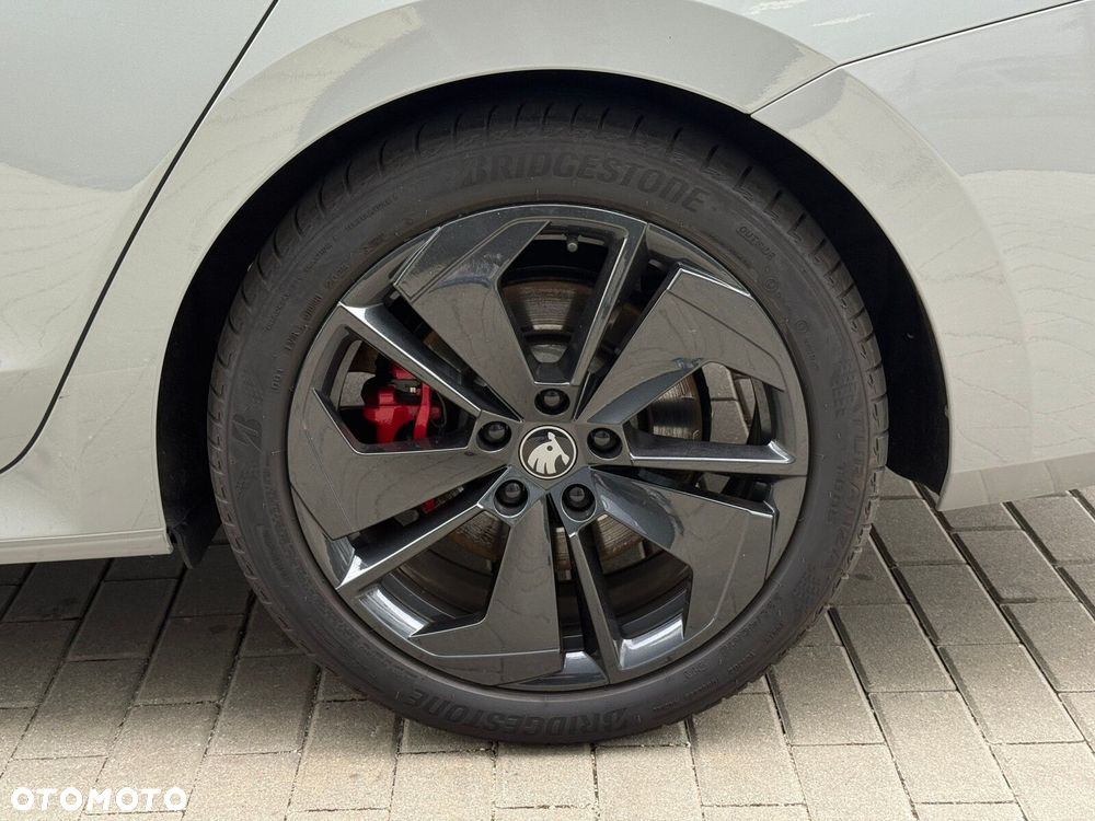Skoda Octavia 2.0 TSI RS DSG - 33