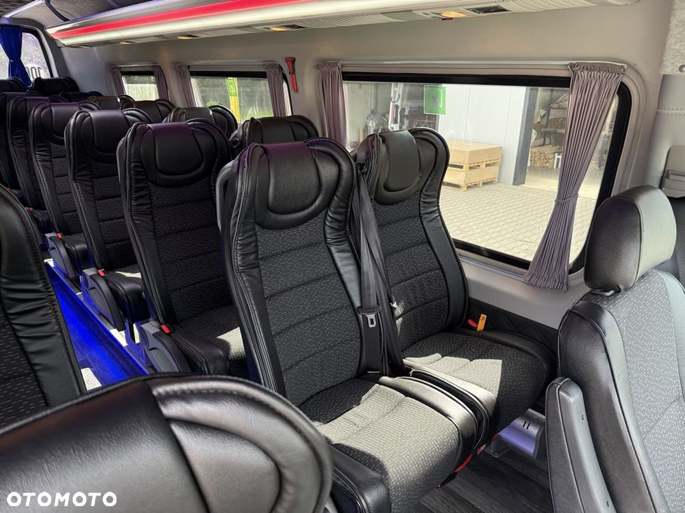 Mercedes-Benz Sprinter 519 3.0 V6 24 miejsca turystyczny - 14