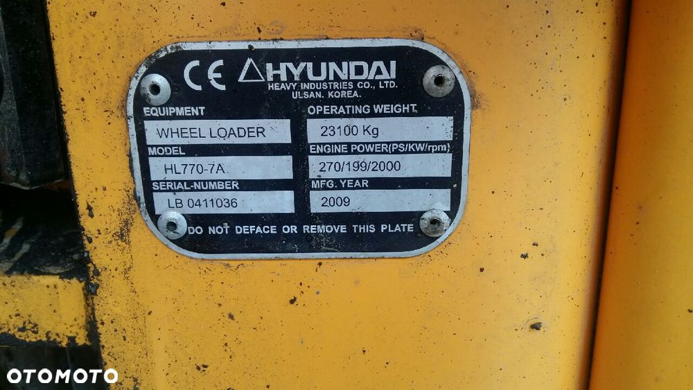 Hyundai HL77077A - 3