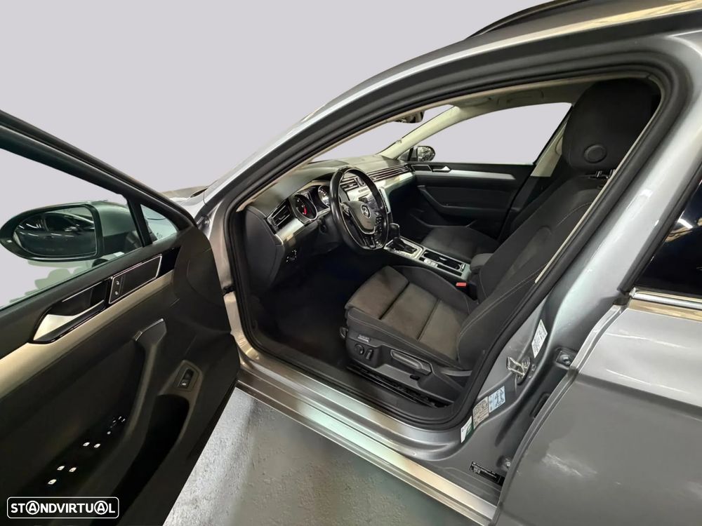 VW Passat 1.6 TDI Business DSG - 19