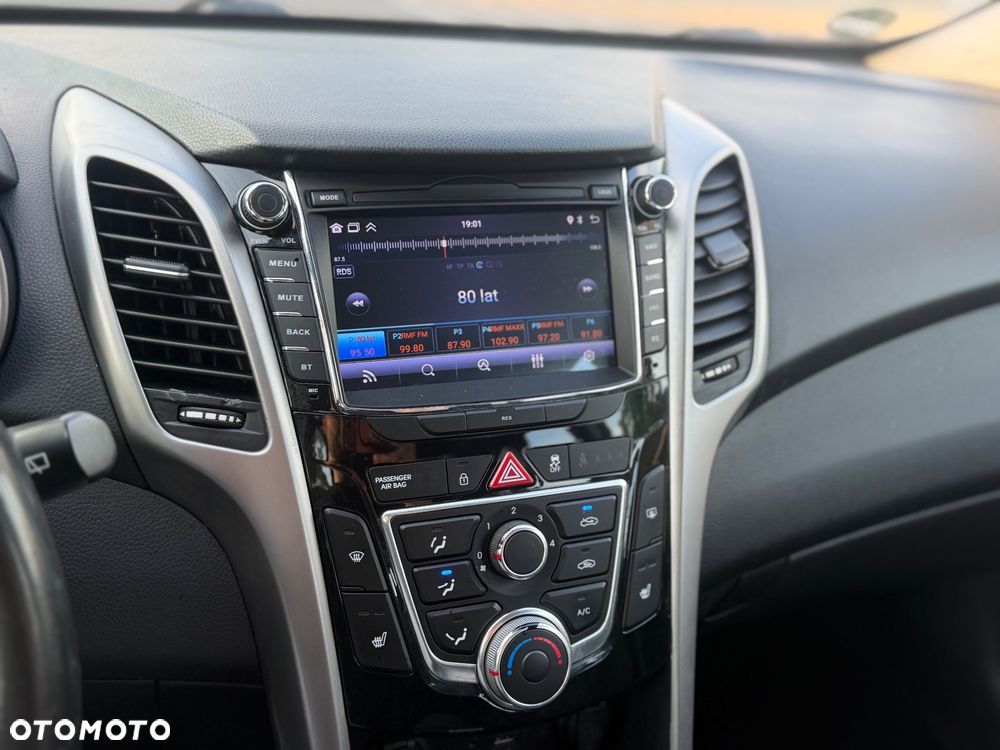 Hyundai i30 1.4 Comfort EU5 - 3