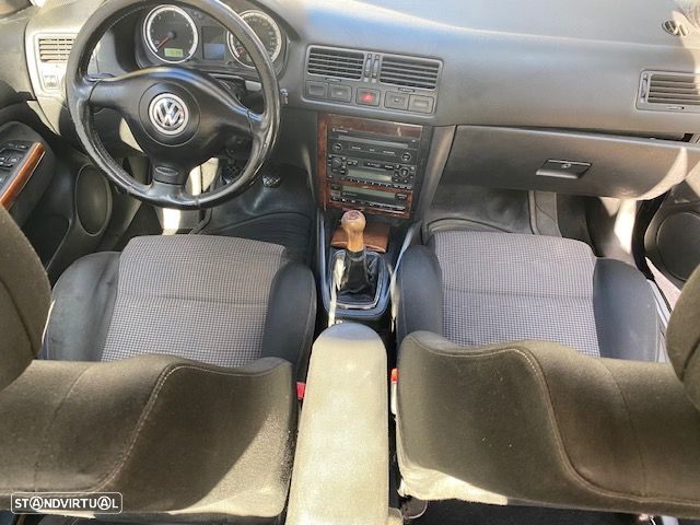 VW Bora 1.9 TDi Highline - 3
