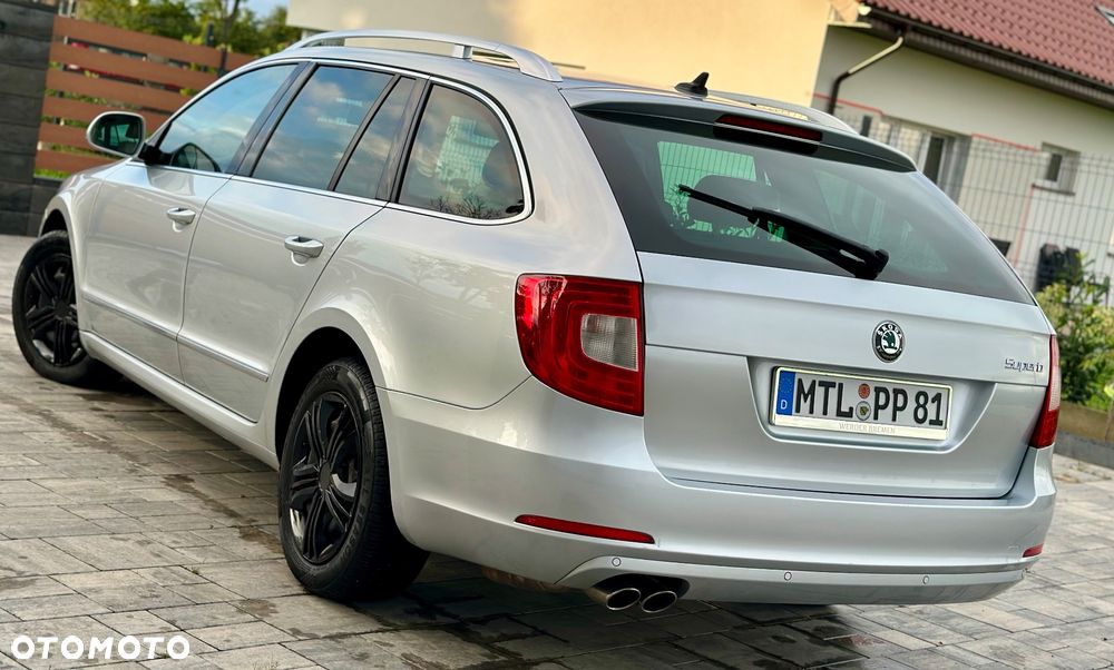 Skoda Superb 2.0 TDI Exclusive - 3