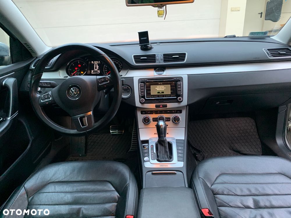 Volkswagen Passat 2.0 TDI 4Mot Highline DSG - 14