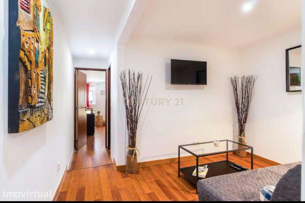 Apartamento remodelado no coração de Alfama — ideal para habitação ou