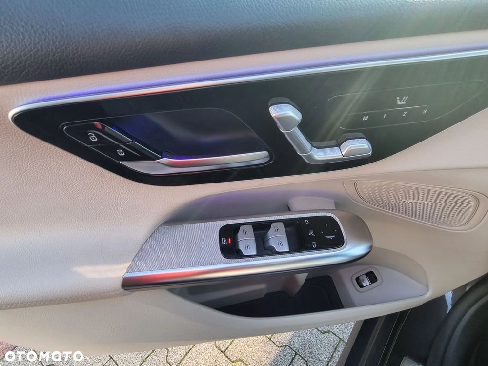 Mercedes-Benz GLC ver-200-4--matic - 14