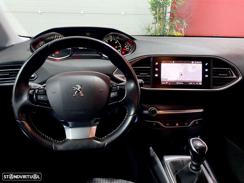 Peugeot 308 SW 1.5 BlueHDi Style - 31