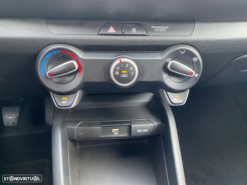 Kia Stonic 1.2 MPi Dynamic - 21
