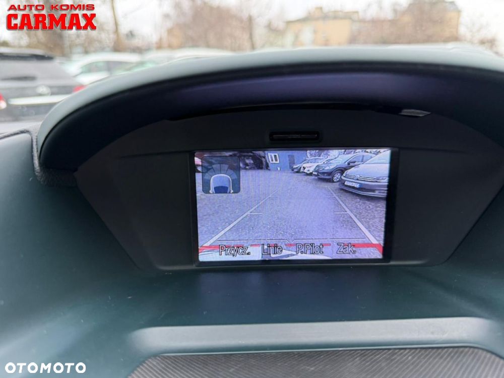 Ford Grand C-MAX - 25