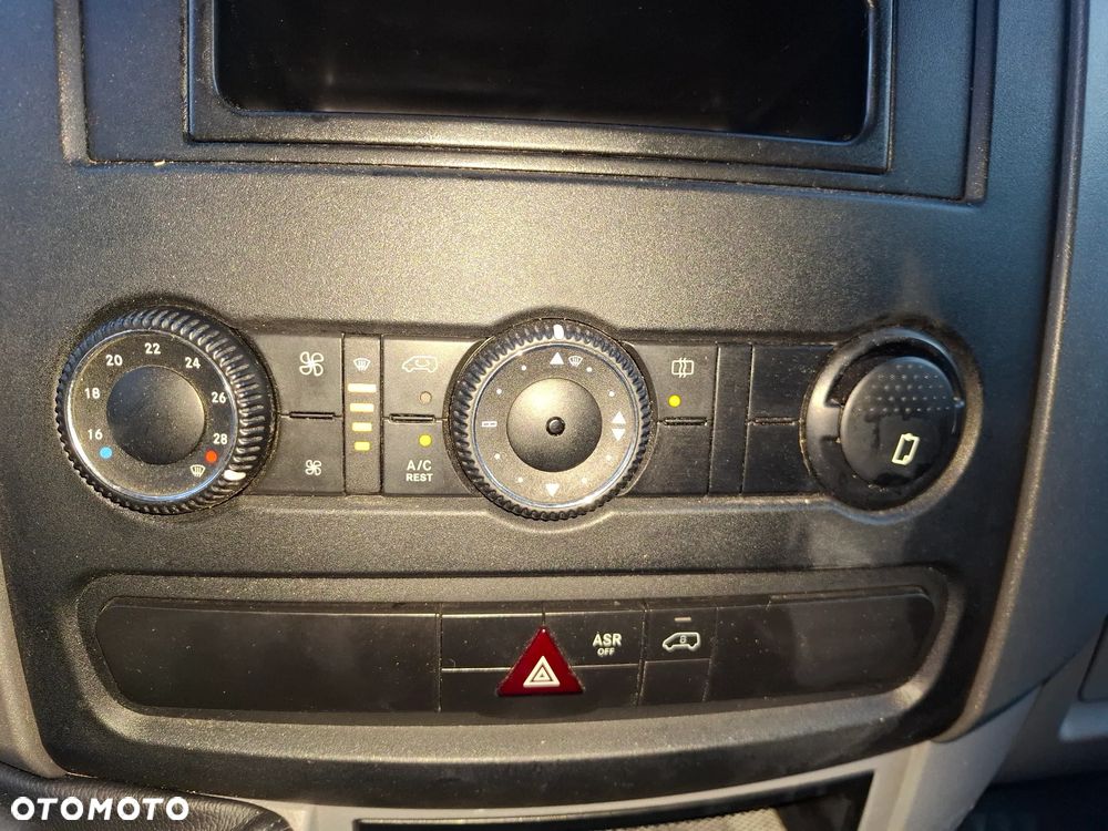 Volkswagen CRAFTER - 10