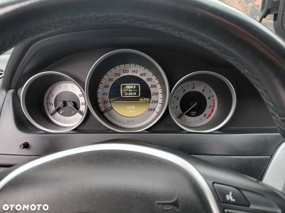 Mercedes-Benz Klasa C 180 BlueEFFICIENCY - 14