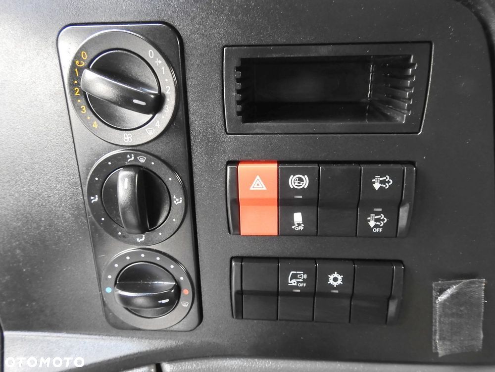 Mercedes-Benz ATEGO 12.24 KONTENER WINDA 18 PALET TEMPOMAT KLIMATYZACJA AUTOMAT  BLIŹNIACZE KOŁA  240KM - 37