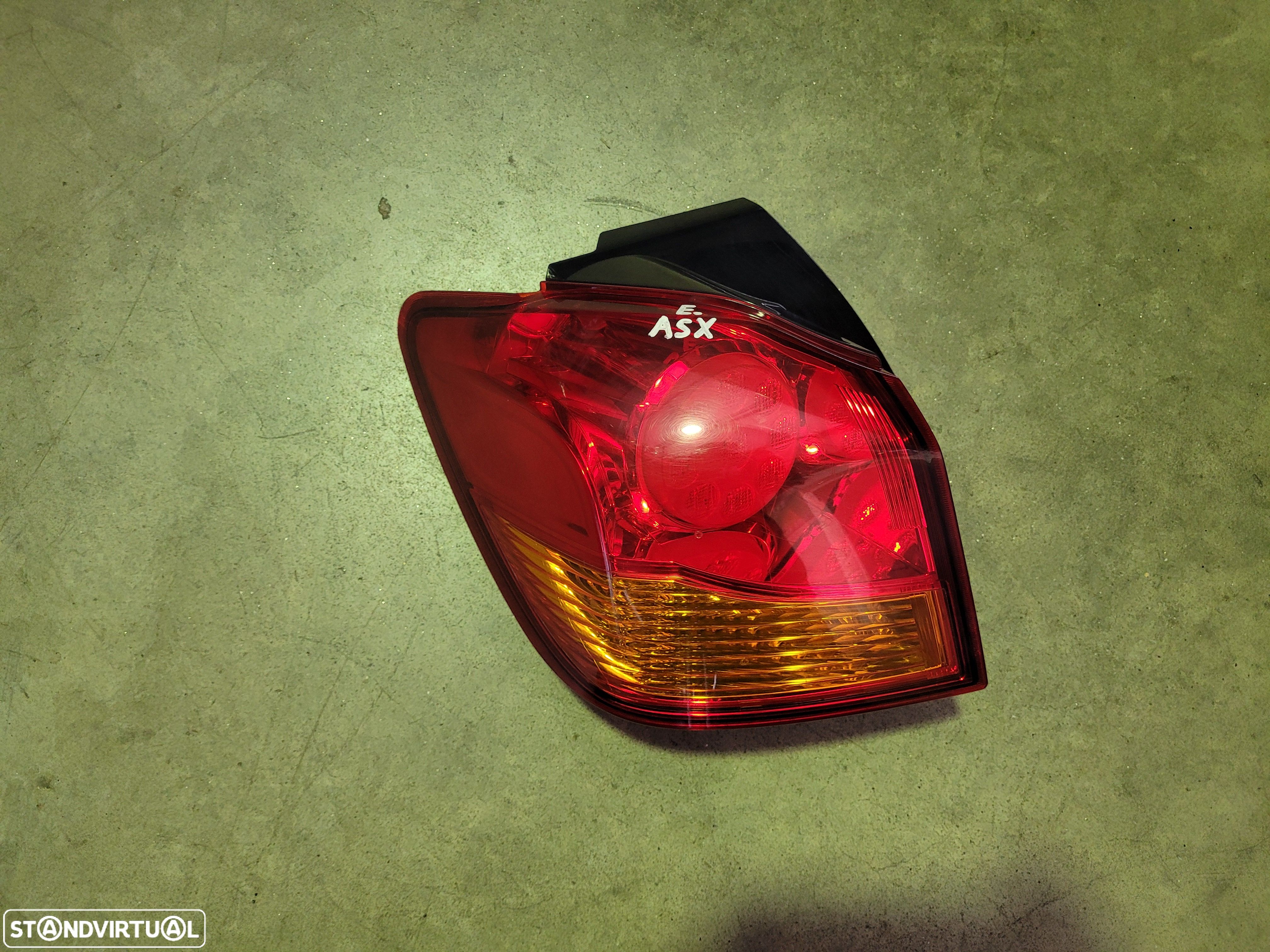 Farolim Mitsubishi Asx - 1