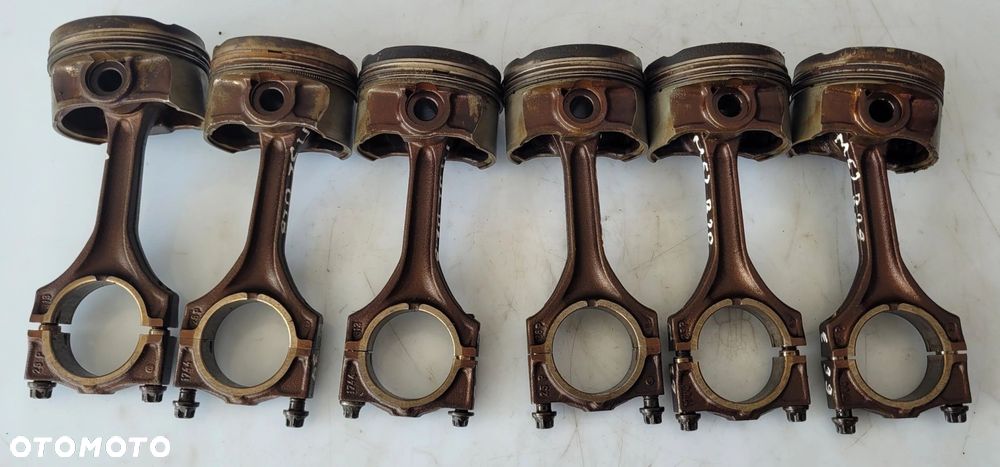 TŁOK KORBOWÓD BMW E39 M52B28 2.8 BENZYNA (1744) - 1