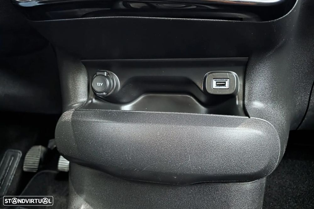 Citroën C4 Cactus 1.2 PureTech Shine Pack - 18