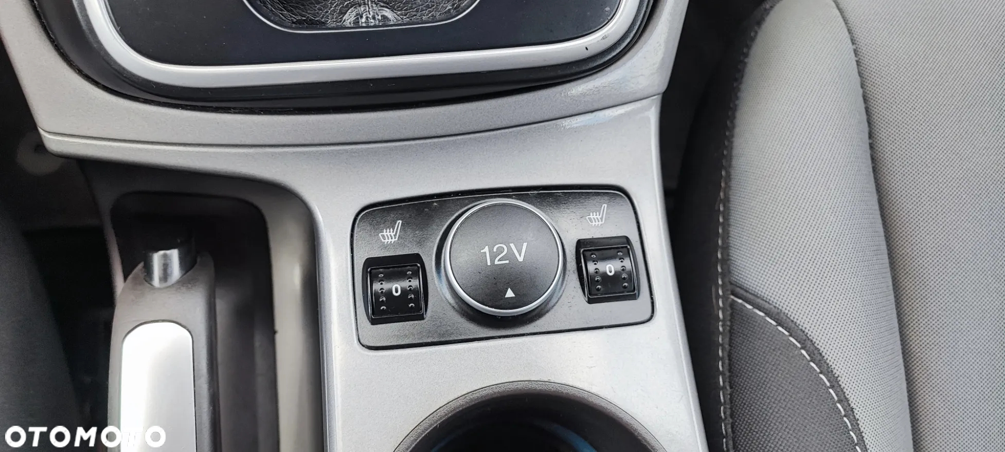 Ford C-MAX 2.0 ENERGI CVT - 19