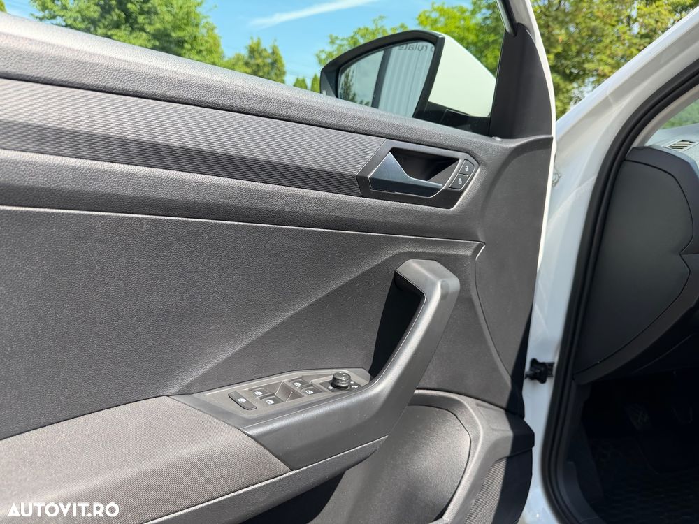 Volkswagen T-Roc 1.6 TDI Base - 13