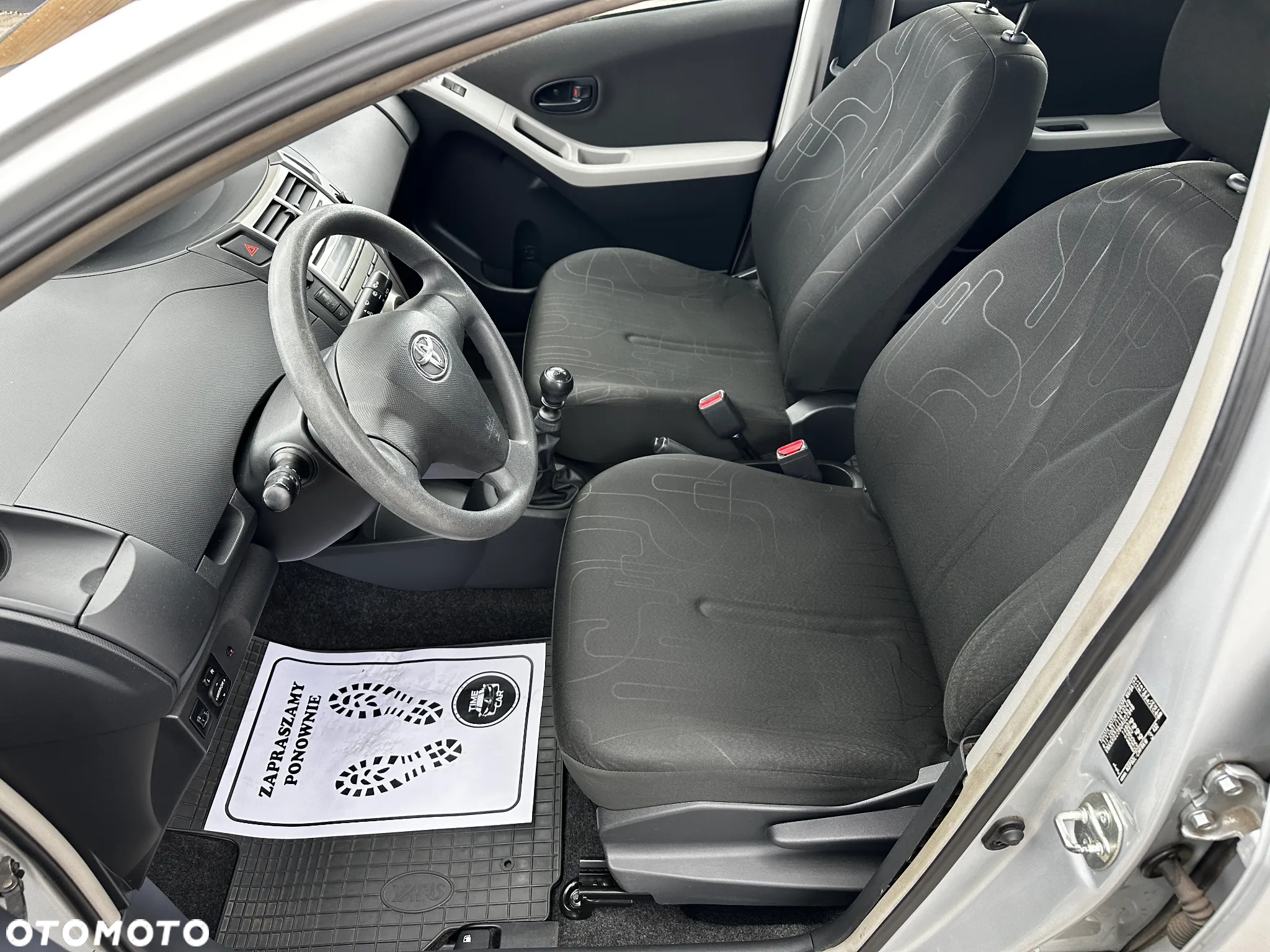 Toyota Yaris - 17