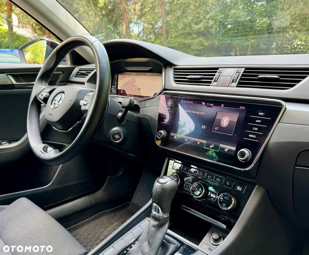 Skoda Superb 2.0 TDI SCR 4x4 Style DSG - 6