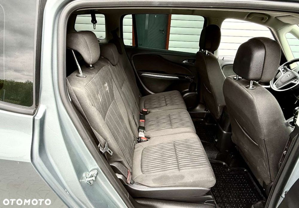 Opel Zafira - 17