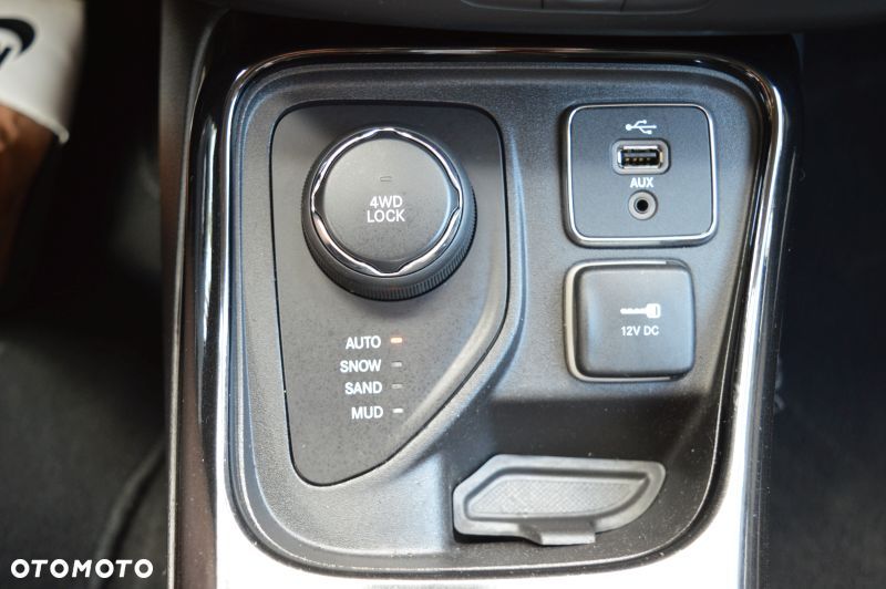 Jeep Compass - 30