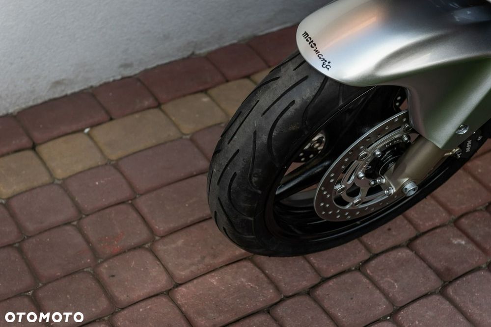 Honda CBR - 9