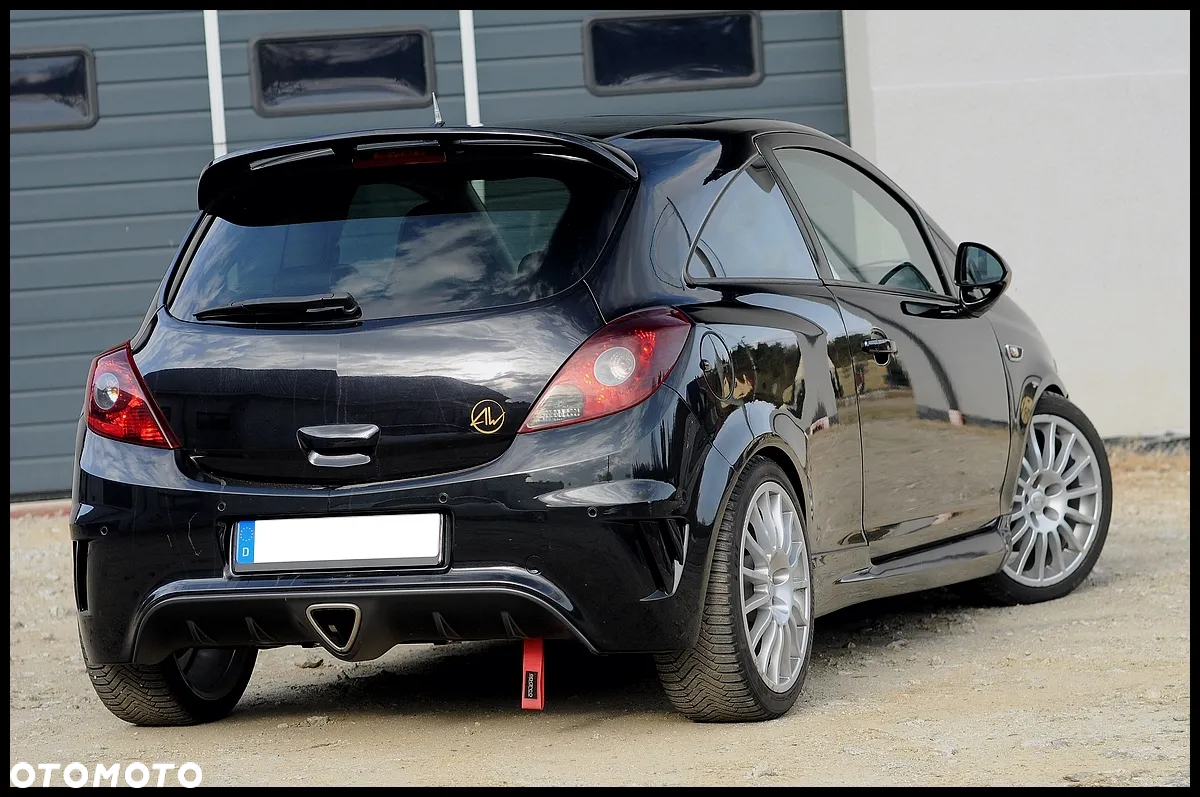 Opel Corsa 1.6 Turbo OPC - 17