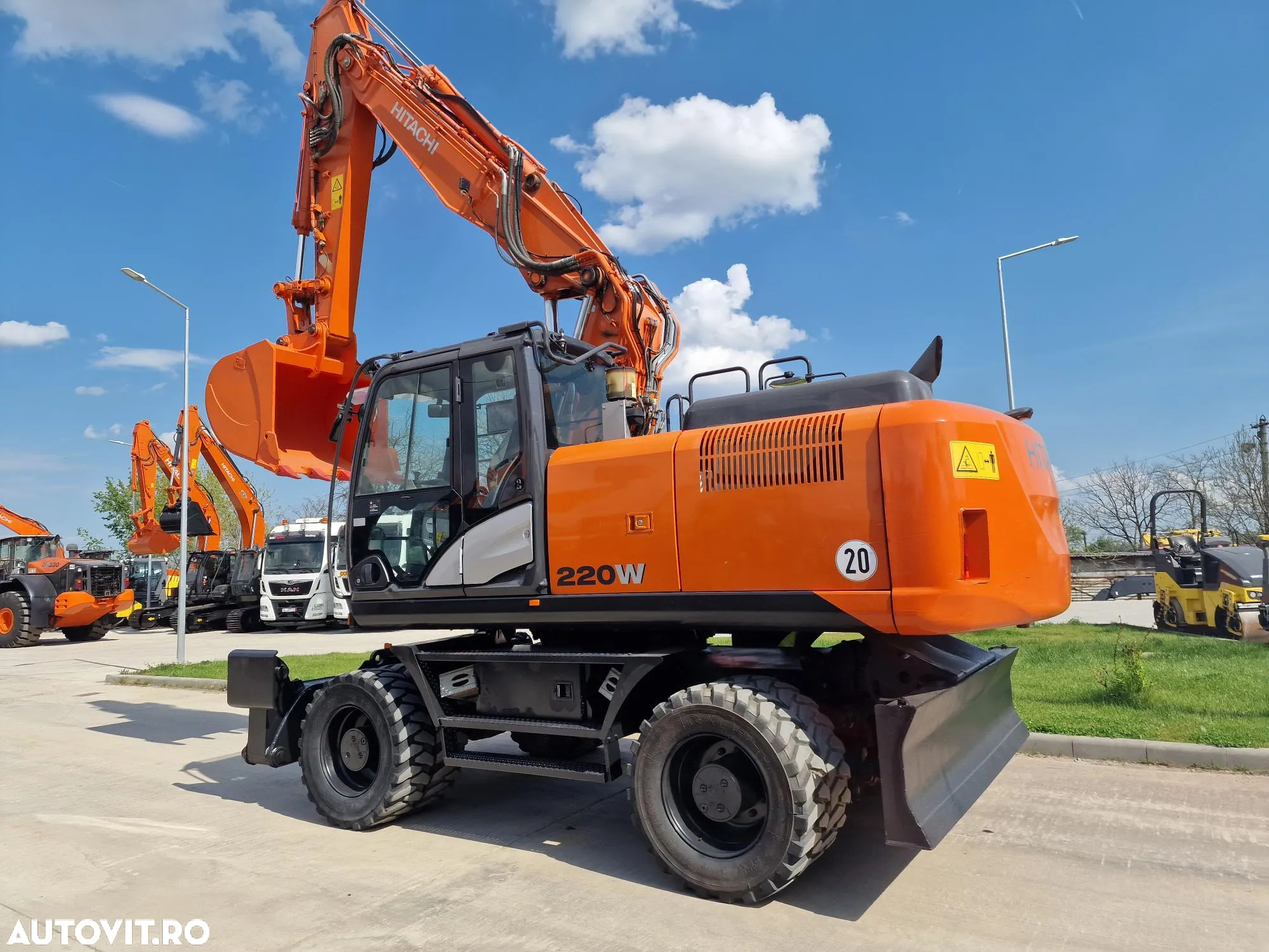 Hitachi ZX220W-6, 22tone, 2019, 4.844h, Cupa NOUA 1,3mc, LAMA si CALE, 3 BRATE excavare, Inst picon, a doua inst hidr, Gresare automata, posibilitate leassing 4 ani, CA NOU, PROMOTIE 109.900 EUR+Tva - 26