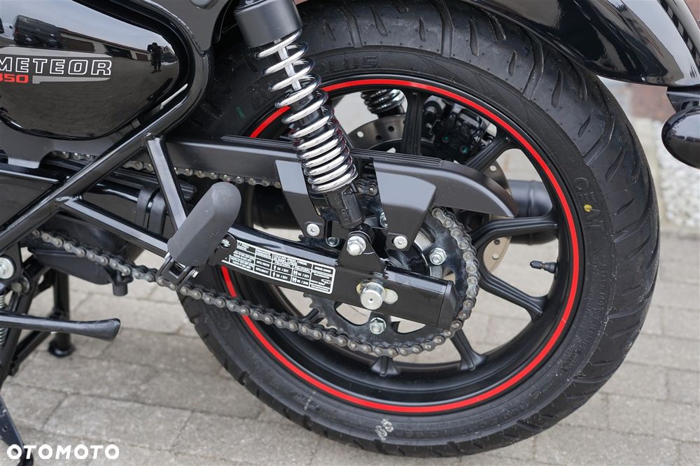 Royal Enfield Meteor - 25