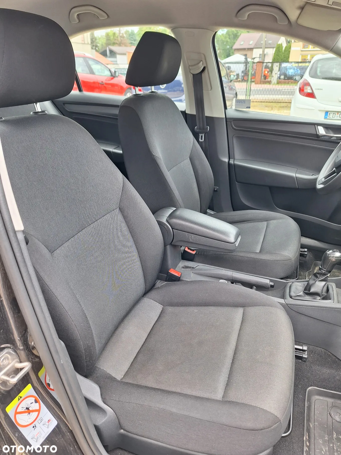 Skoda RAPID 1.4 TDI DPF Style - 18