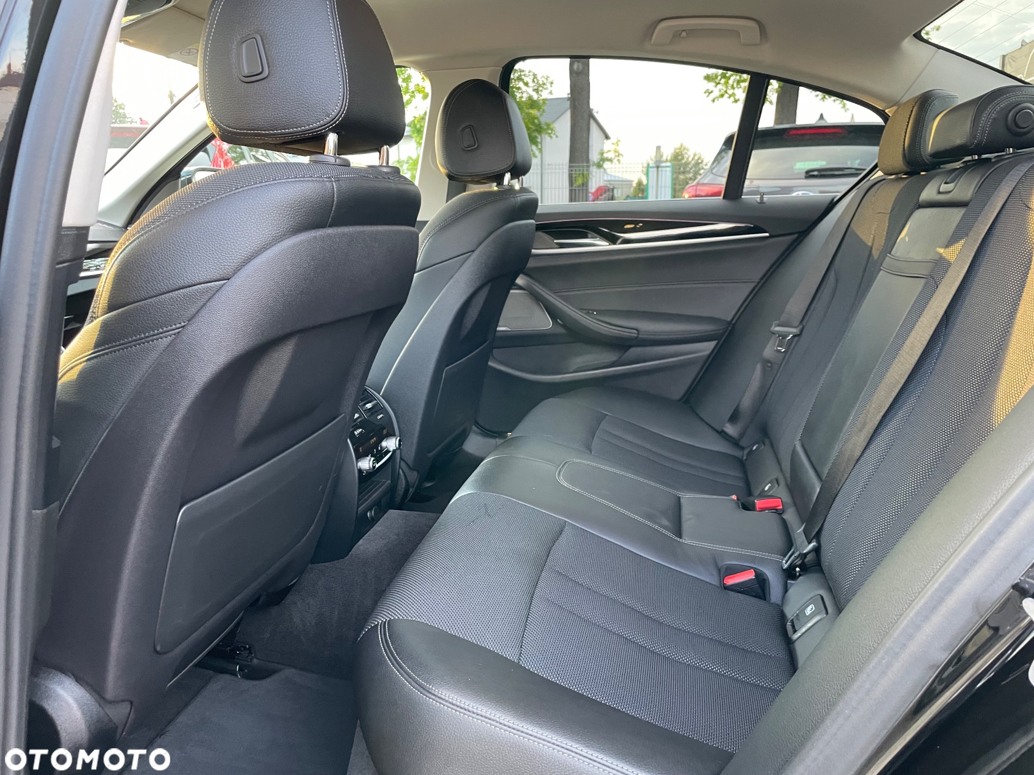 BMW Seria 5 530i xDrive Sport Line sport - 19