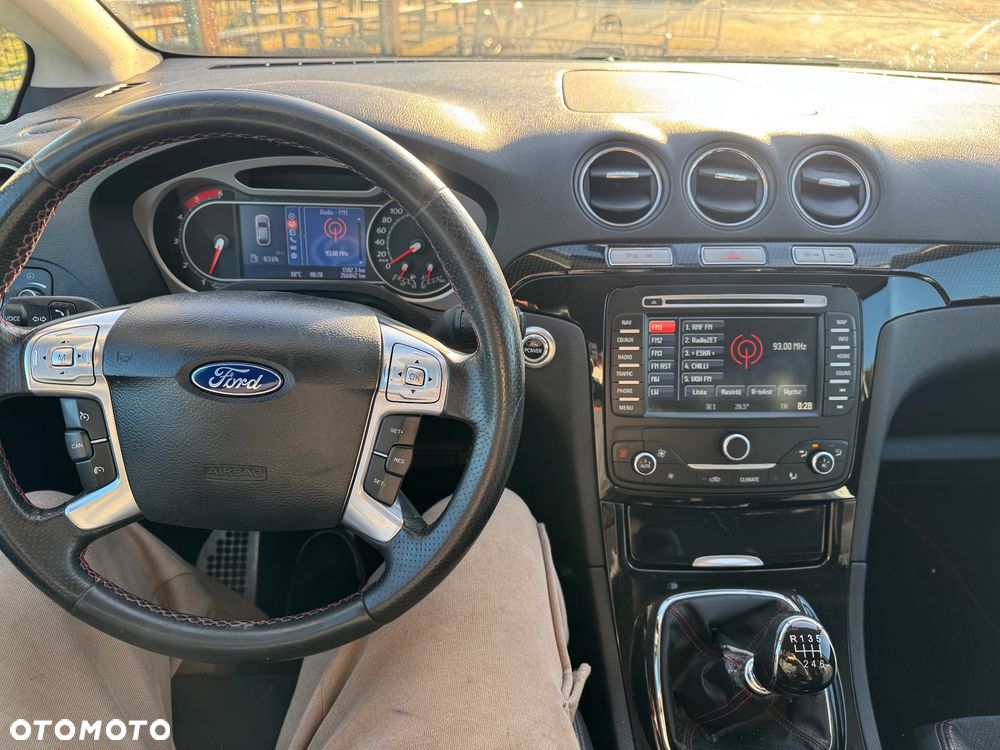 Ford S-Max 2.0 TDCi DPF Titanium - 12