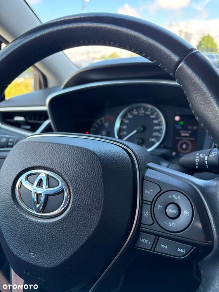 Toyota Corolla - 13
