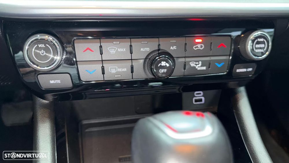 Jeep Compass 1.3 T4 4xe Auto Limited - 5