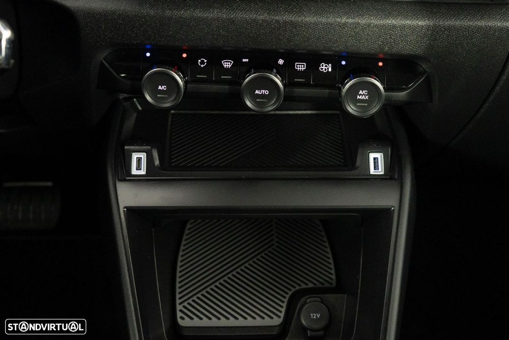 Citroën e-C4 50 kWh Feel - 25