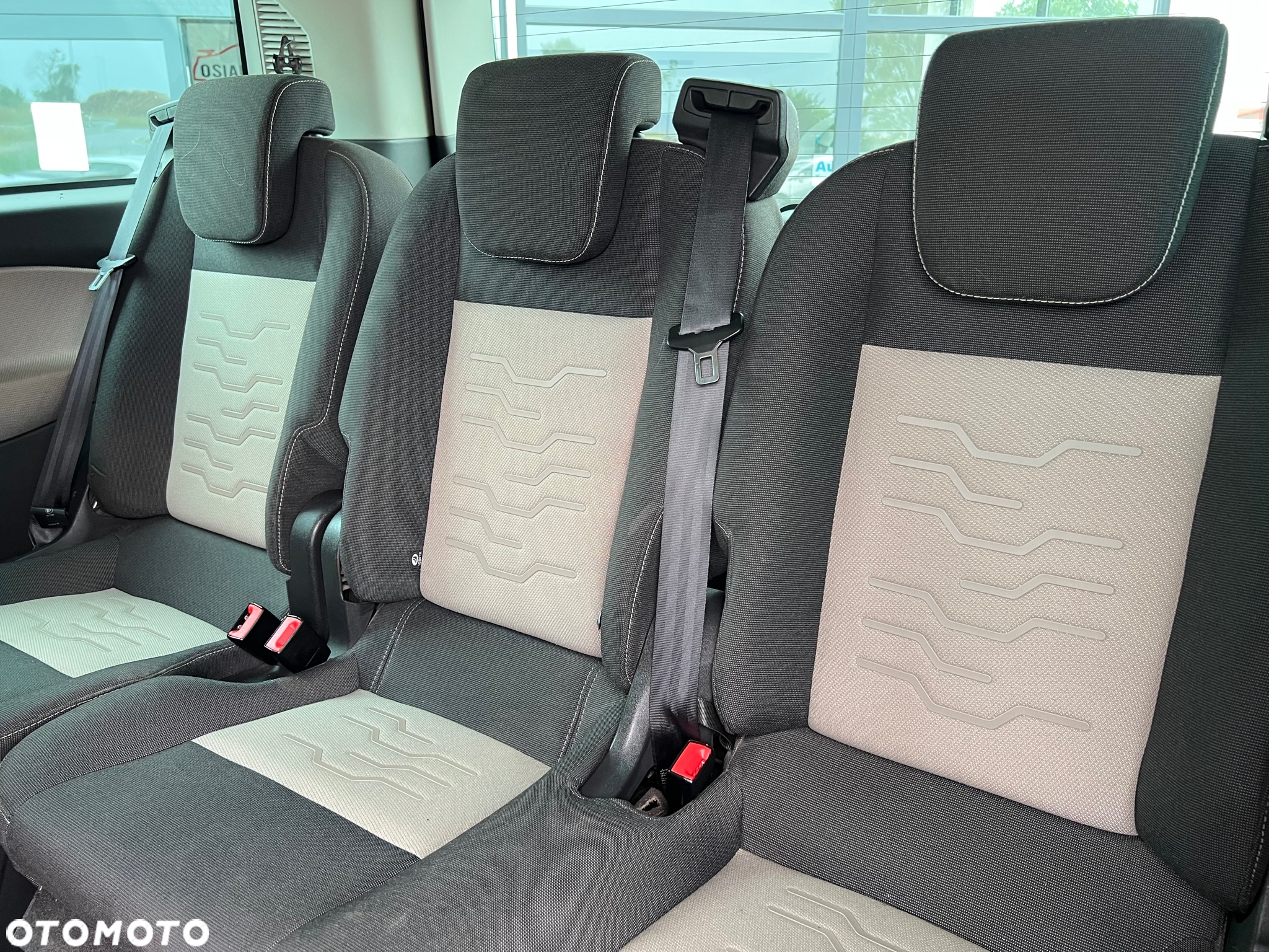 Ford Tourneo Custom - 22