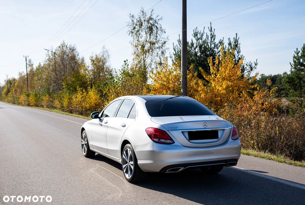 Mercedes-Benz C-Class 2016 photo 2