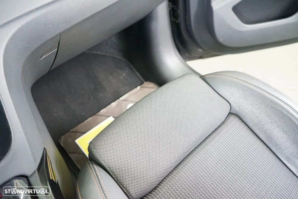 Peugeot 508 RXH 2.0 BlueHDi EAT6 - 36