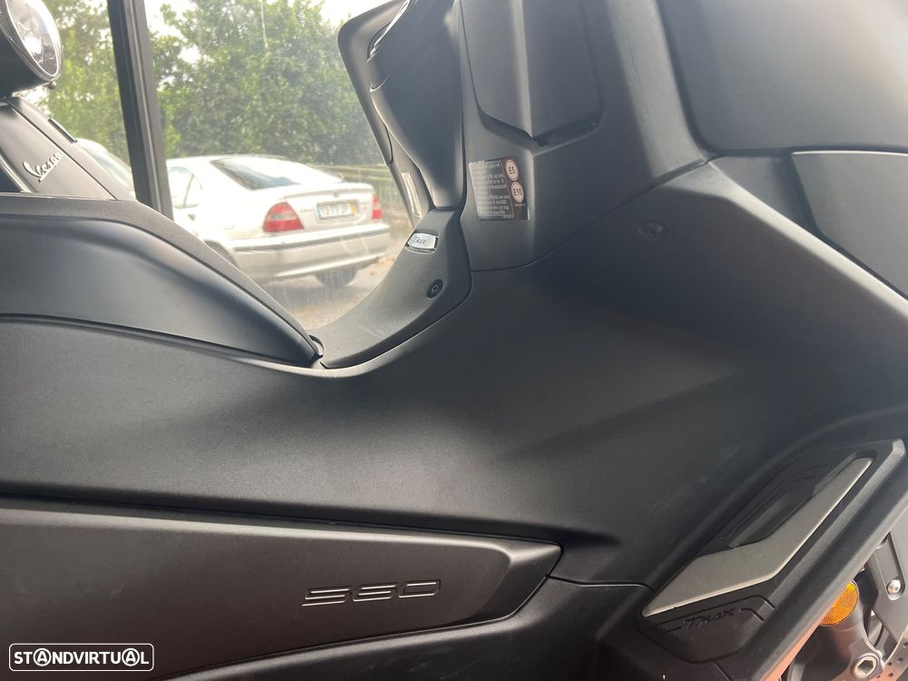 Yamaha TMAX 560 - 9