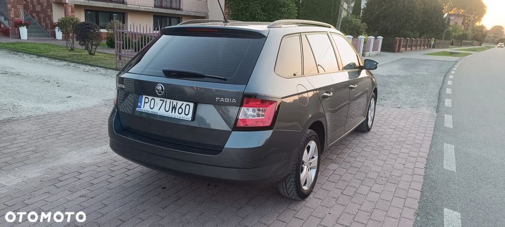 Skoda Fabia 1.2 TSI Style - 11