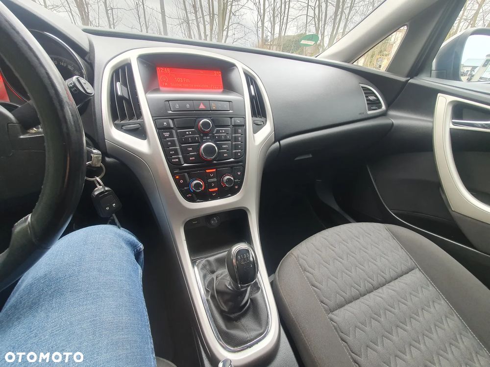 Opel Astra 1.6 Cosmo - 17