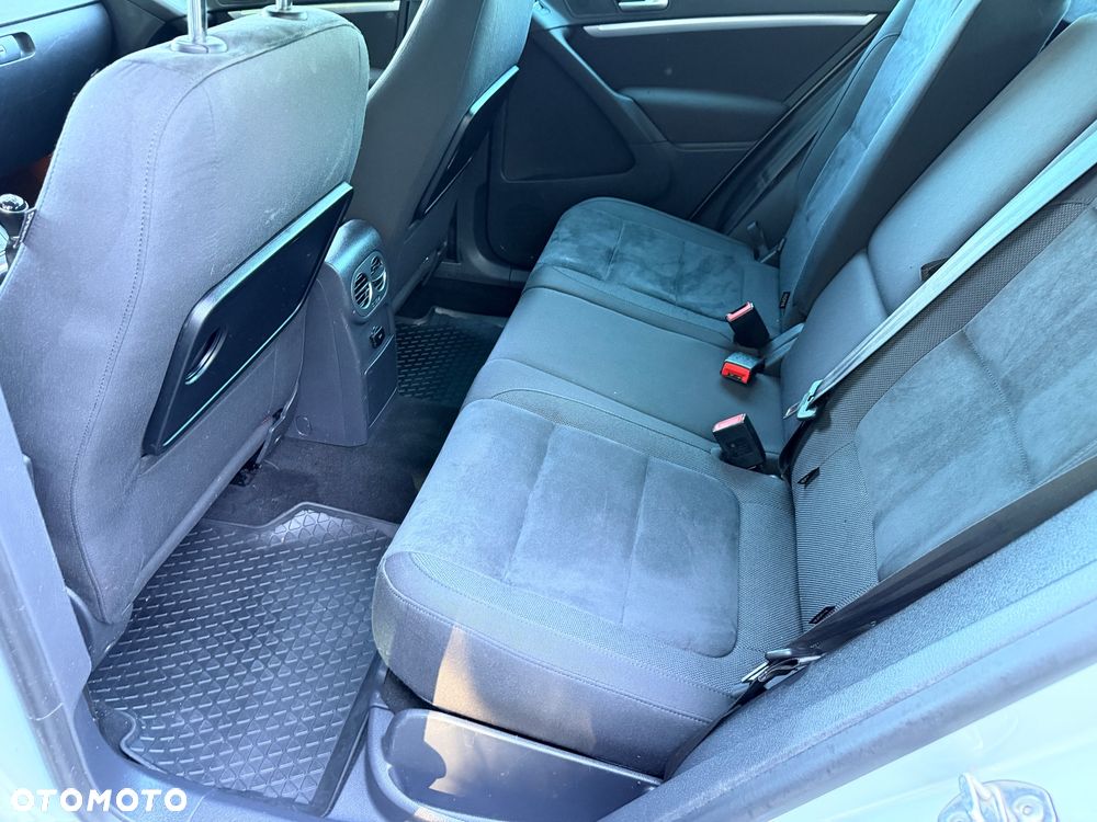 Volkswagen Tiguan 2.0 TDI 4Mot Track&Field - 9
