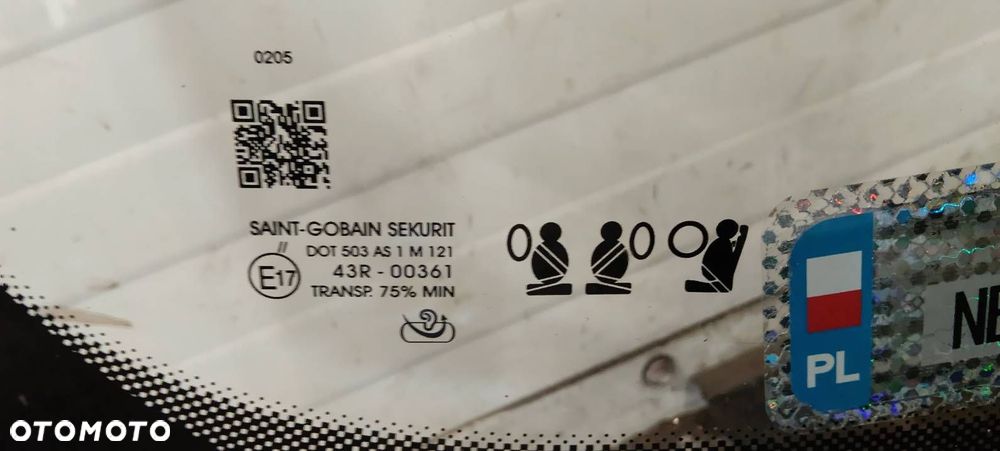 SZYBA CZOŁOWA PRZEDNIA Z CZUJNIKIEM SESNOR VOLVO V70 III EU EUROPA 31387311 - 2