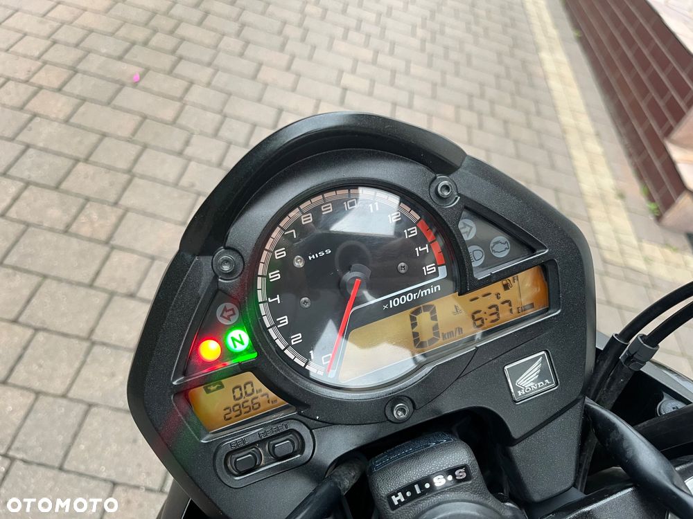 Honda Hornet - 12