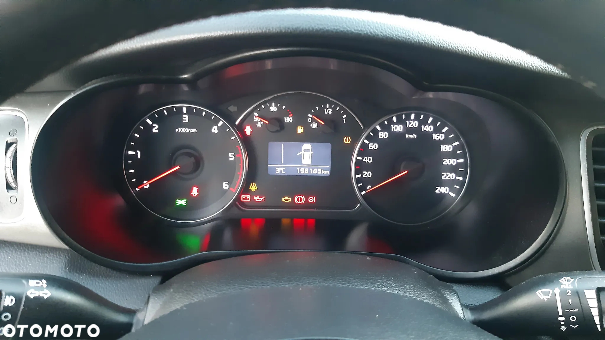 Kia Carens 1.7 CRDi L - 8